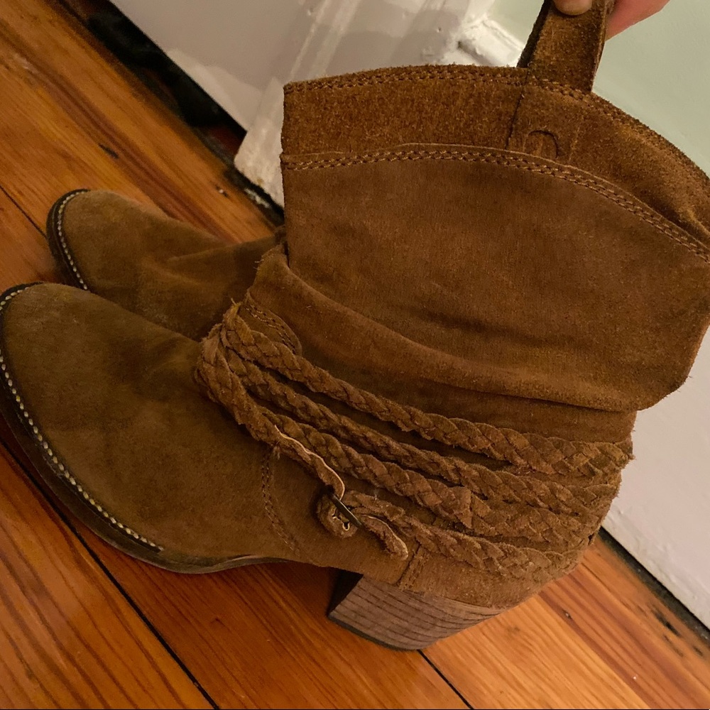 Brown Suede Dingo Women's Twisted Sister Boot